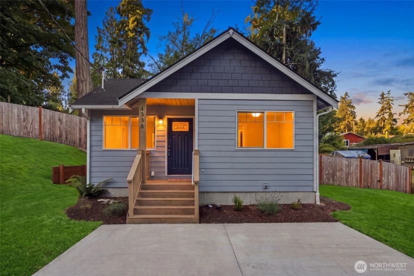 Property photo for 4338 Herring St, Langley