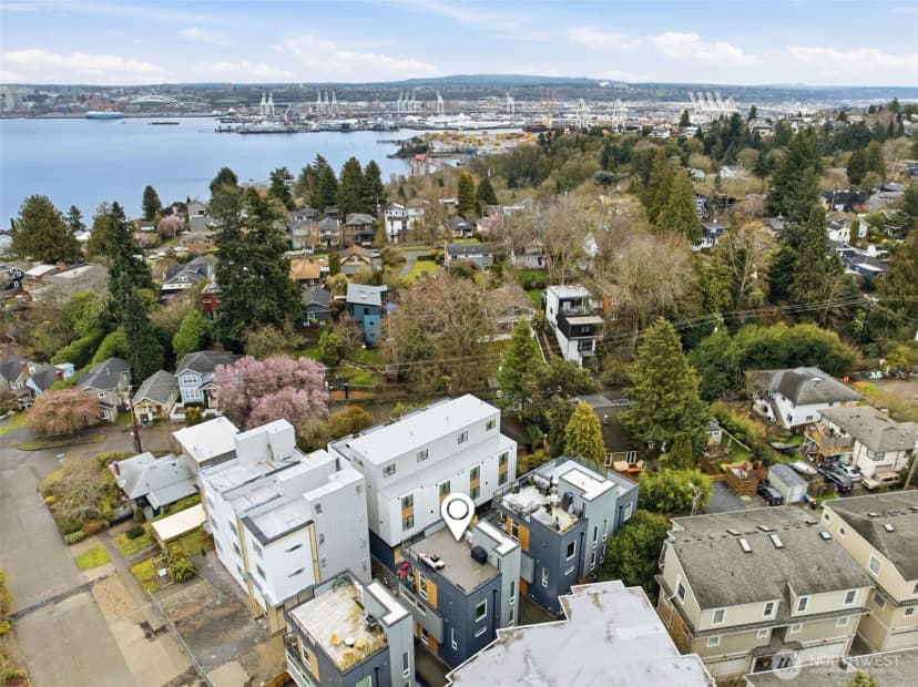 Property photo for 1926 Ferry Avenue Sw, Seattle photo 39