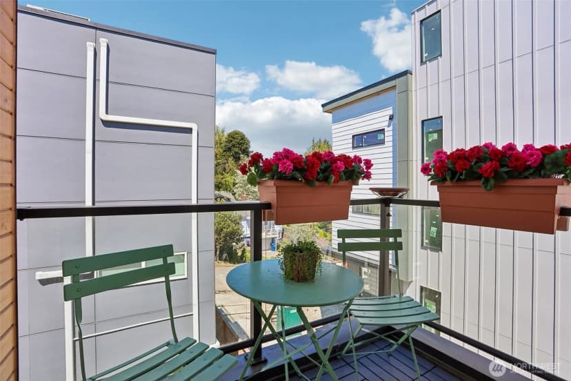 Property photo for 1926 Ferry Avenue Sw, Seattle photo 14
