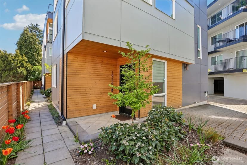 Property photo for 1926 Ferry Avenue Sw, Seattle photo 6