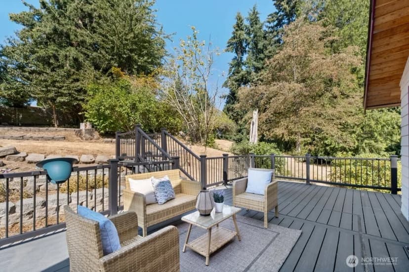 Property photo for 160 S 120th Street, Burien photo 29
