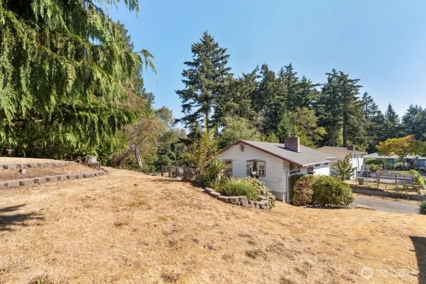 Property photo for 160 S 120th Street, Burien photo 33