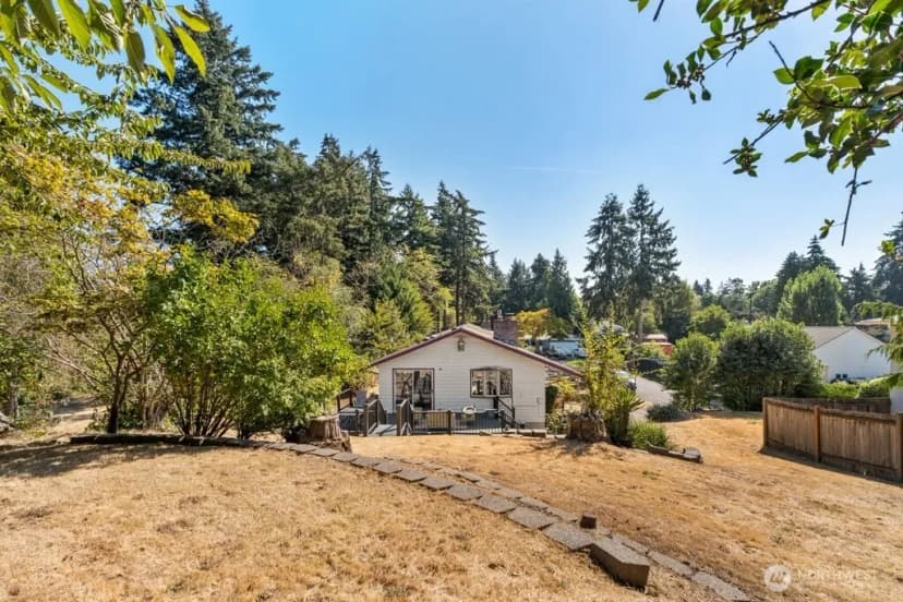 Property photo for 160 S 120th Street, Burien photo 34
