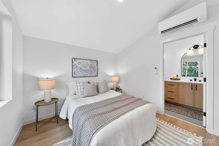 Property photo for 8510 15th Avenue Ne, Seattle photo 19
