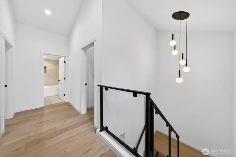 Property photo for 8512 15th Avenue Ne, Seattle photo 18