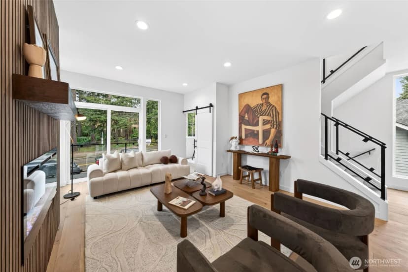 Property photo for 8512 15th Avenue Ne, Seattle photo 10