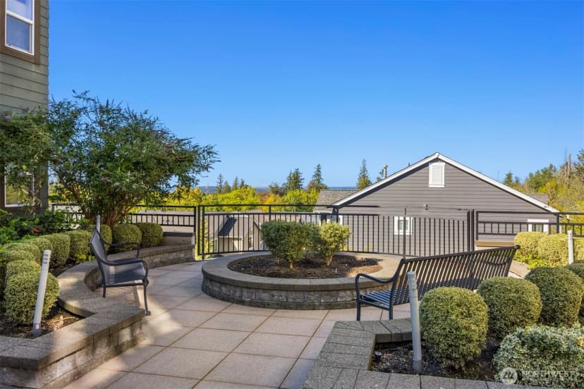 Property photo for 1880 25th Avenue Ne #210, Issaquah photo 19