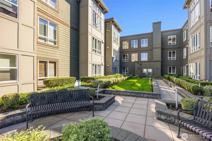 Property photo for 1880 25th Avenue Ne #210, Issaquah photo 21