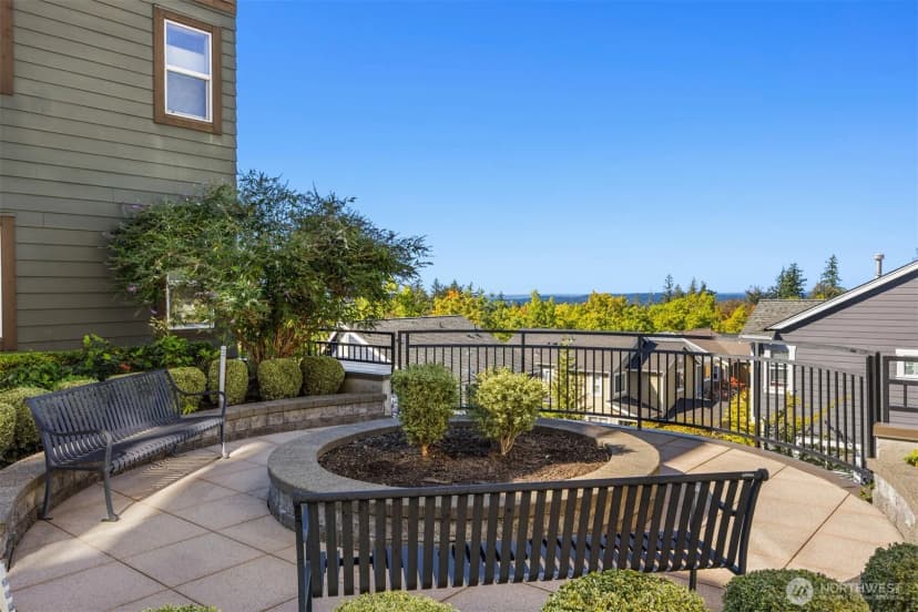 Property photo for 1880 25th Avenue Ne #210, Issaquah photo 20