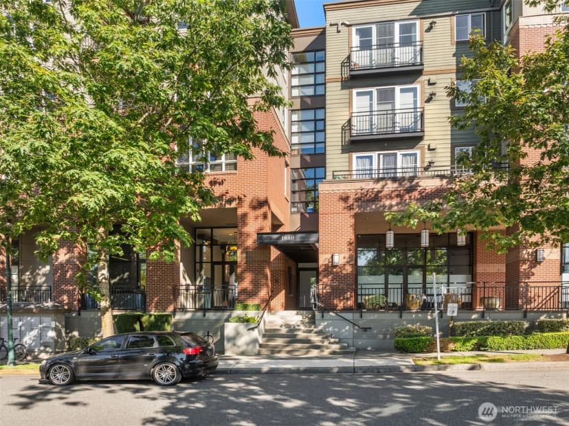Property photo for 1880 25th Avenue Ne #210, Issaquah photo 17