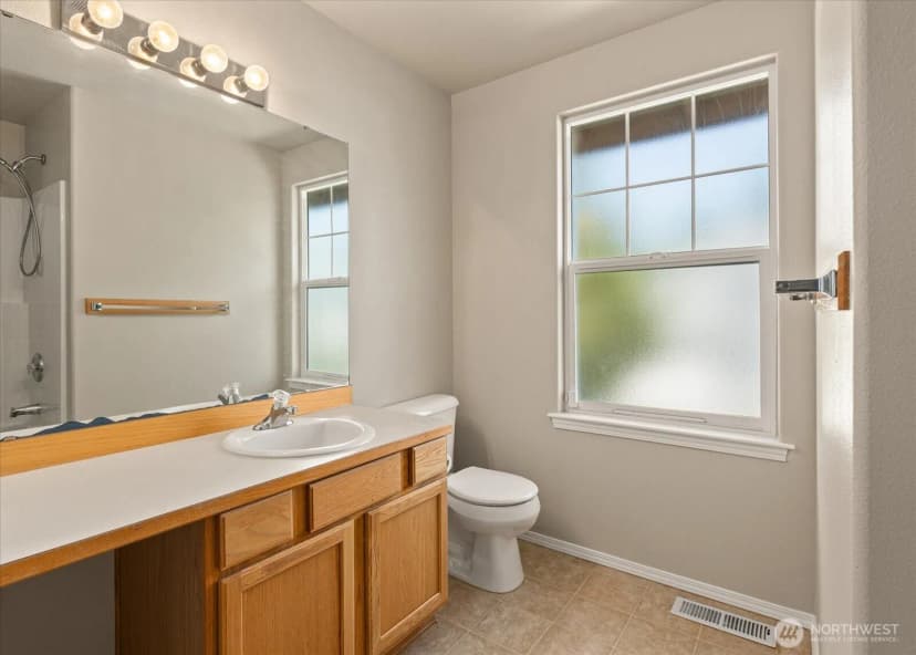Property photo for 1218 125th Place Sw, Everett photo 23