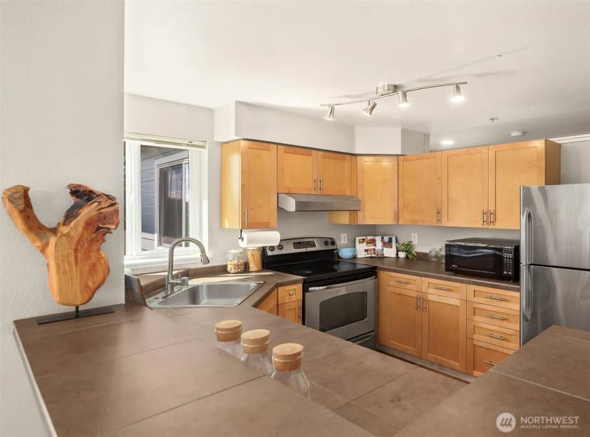 Property photo for 3926 243rd Place Se #h-303, Bothell photo 8