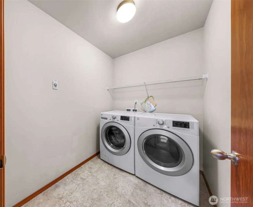 Property photo for 908 138th Place Sw, Everett photo 28