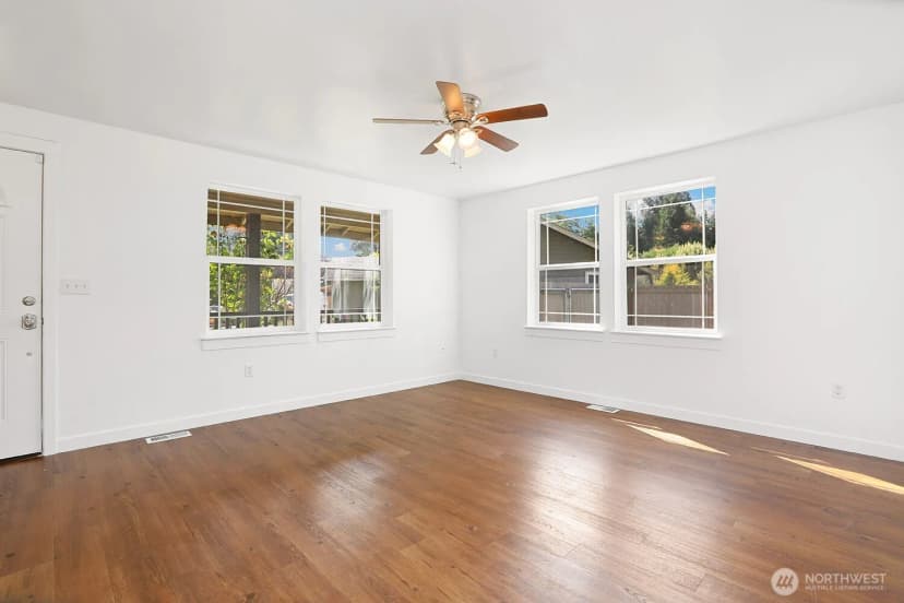 Property photo for 904 Sapp Place, Sedro Woolley photo 4