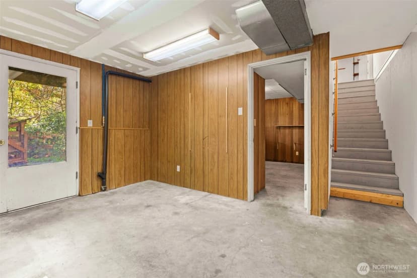 Property photo for 12117 Se 26th Street, Bellevue photo 13