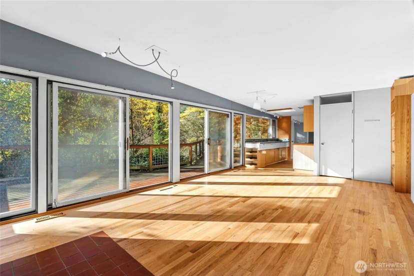 Property photo for 12117 Se 26th Street, Bellevue photo 4