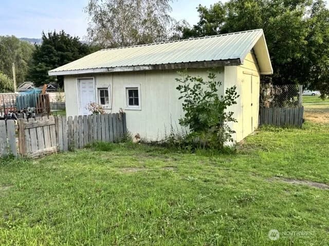 Property photo for 616 4th Street, Oroville photo 6