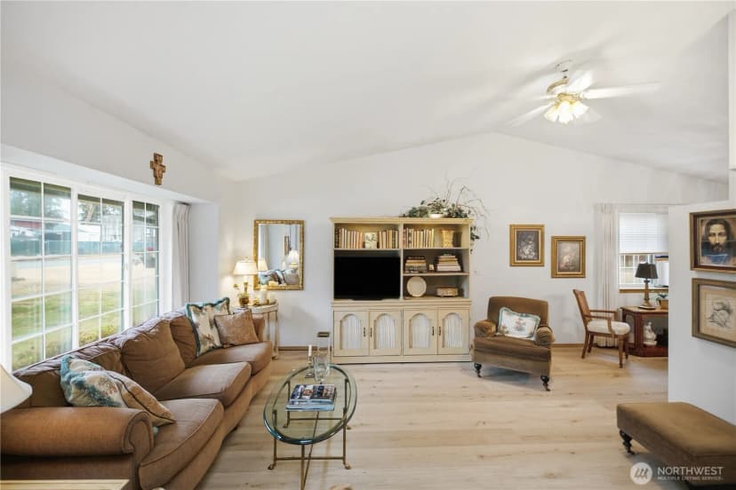 Property photo for 3801 124th Street Nw, Gig Harbor photo 14