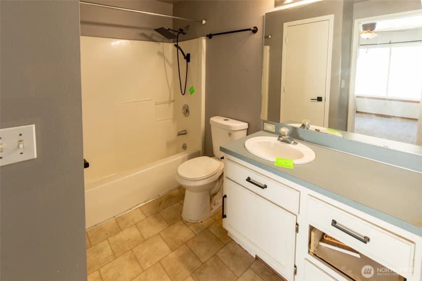 Property photo for 105 Peach Tree Lane #1, Yakima photo 10