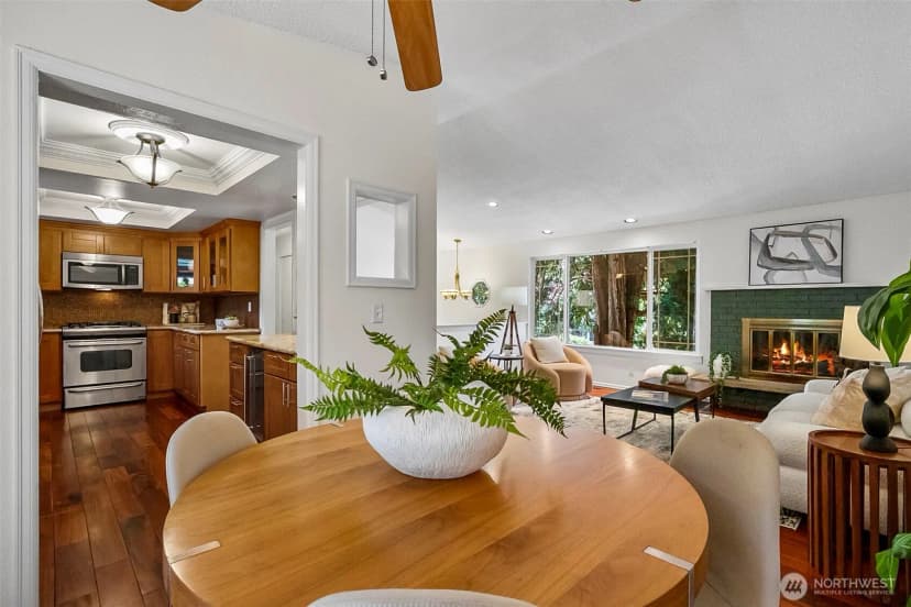 Property photo for 10716 127th Avenue Ne, Kirkland photo 12