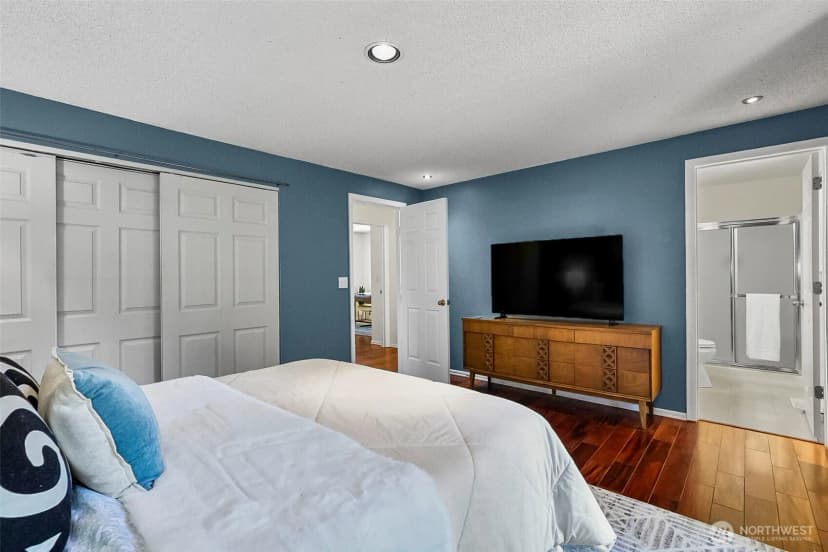 Property photo for 10716 127th Avenue Ne, Kirkland photo 23