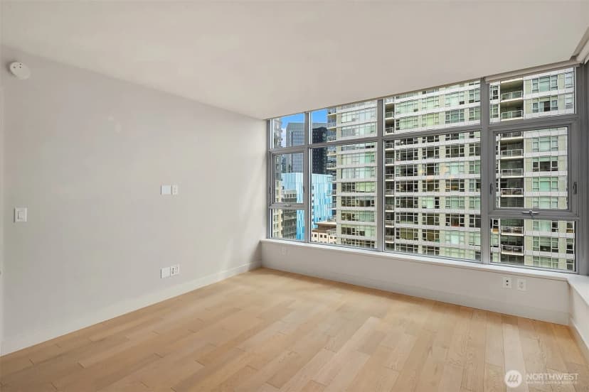Property photo for 583 Battery St #2208n, Seattle photo 12
