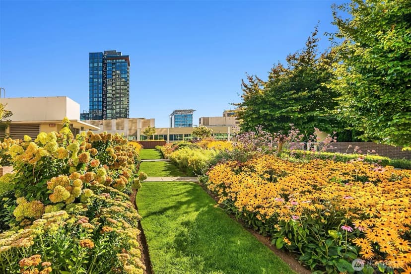 Property photo for 583 Battery St #2208n, Seattle photo 24
