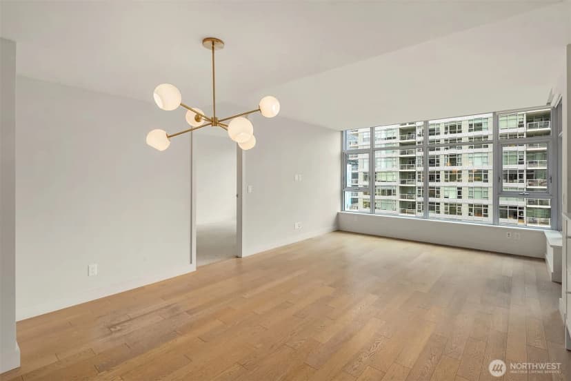 Property photo for 583 Battery St #2208n, Seattle photo 7