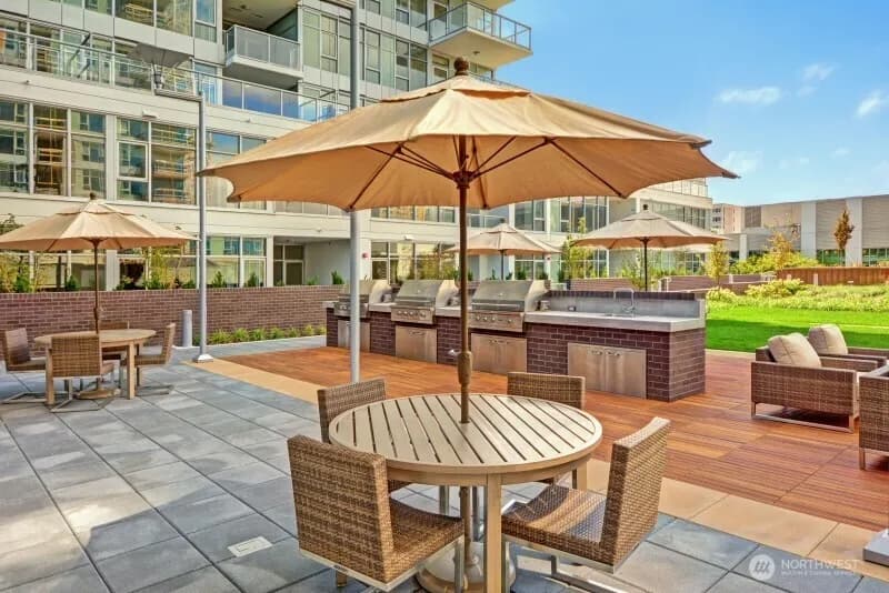 Property photo for 583 Battery St #2208n, Seattle photo 23