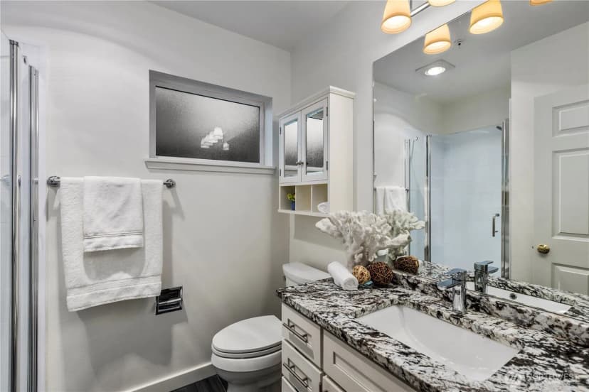 Property photo for 524 6th Avenue W #407, Seattle photo 24