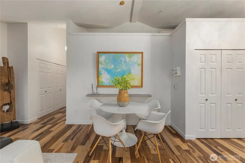 Property photo for 524 6th Avenue W #407, Seattle photo 12