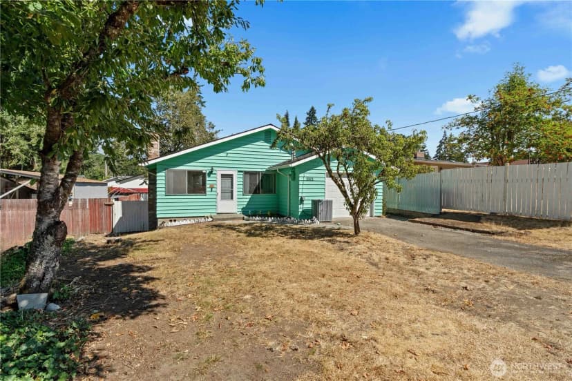 Property photo for 9801 Kenwood Drive Sw, Lakewood photo 22