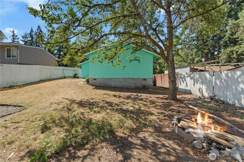 Property photo for 9801 Kenwood Drive Sw, Lakewood photo 19