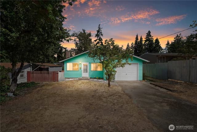 Property photo for 9801 Kenwood Drive Sw, Lakewood