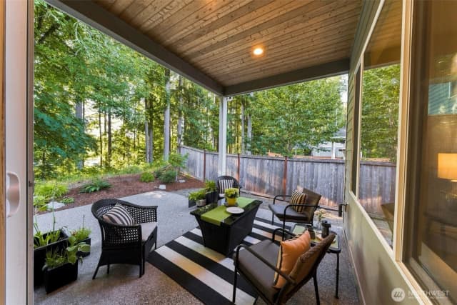 Property photo for 7027 Munn Lake Drive Se, Tumwater photo 4