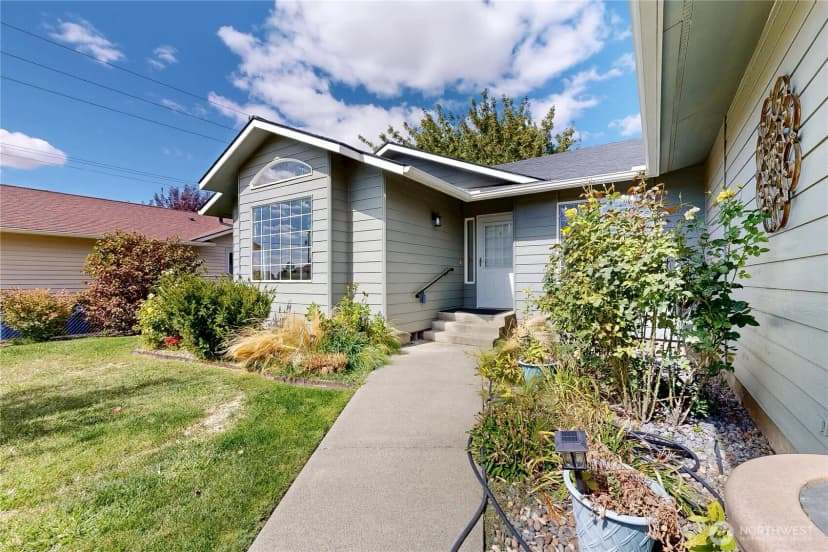 Property photo for 809 Se Tamarack Street, College Place photo 3
