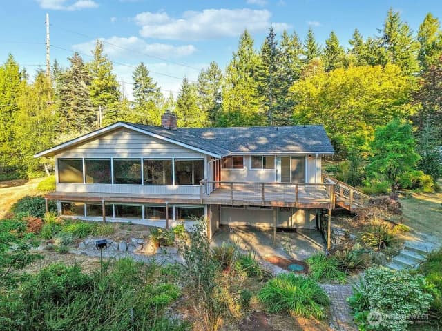 Property photo for 2401 Nw Finn Hill Road, Poulsbo