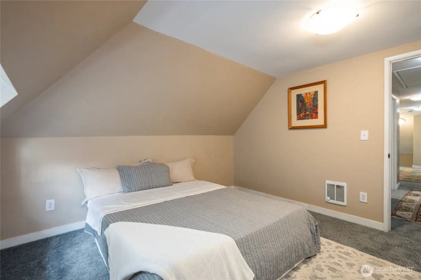Property photo for 1800 J Street, Bellingham photo 22
