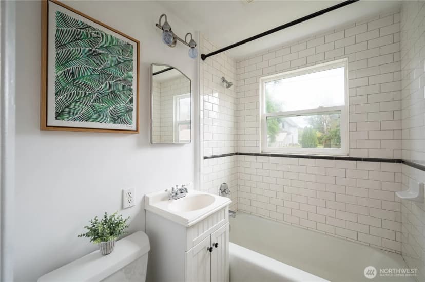 Property photo for 1800 J Street, Bellingham photo 21