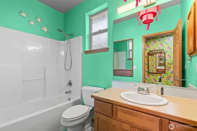 Property photo for 8325 Bainbridge Loop Ne, Lacey photo 7