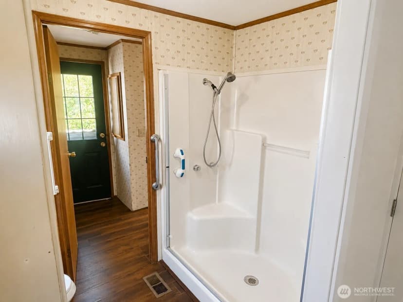 Property photo for 1200 Lincoln #237, Bellingham photo 17