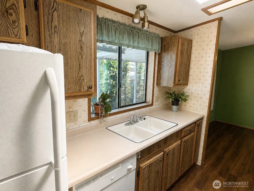 Property photo for 1200 Lincoln #237, Bellingham photo 11