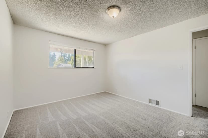 Property photo for 31349 13th Avenue S, Federal Way photo 18