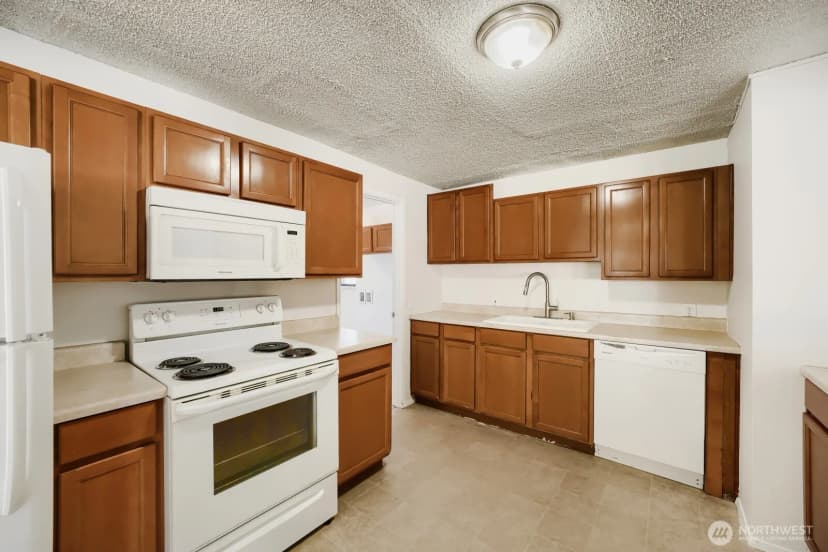 Property photo for 31349 13th Avenue S, Federal Way photo 8