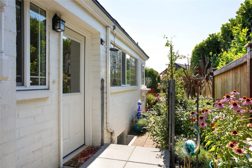 Property photo for 2716 Cornwall Avenue, Bellingham photo 22