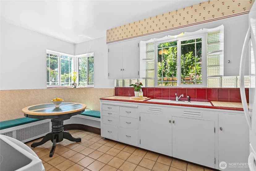 Property photo for 2716 Cornwall Avenue, Bellingham photo 11
