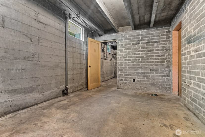 Property photo for 2716 Cornwall Avenue, Bellingham photo 20