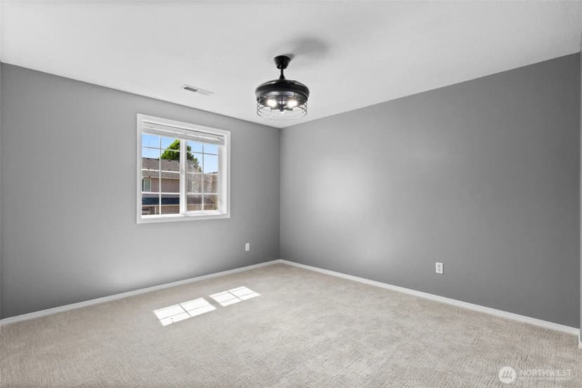 Property photo for 8419 15th Avenue Se, Olympia photo 28