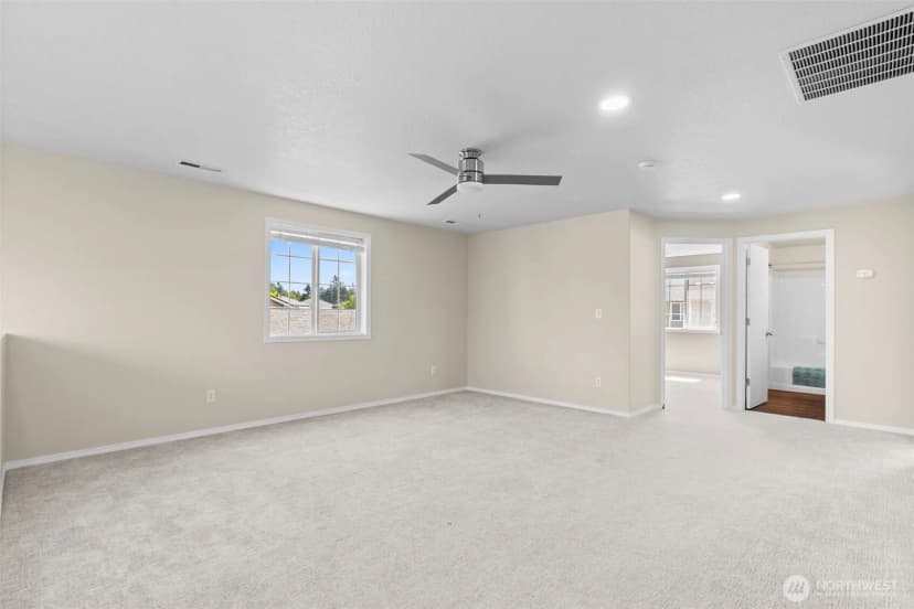 Property photo for 8419 15th Avenue Se, Olympia photo 17