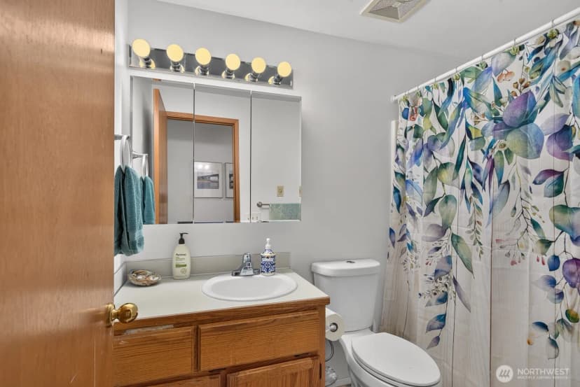 Property photo for 27215 Manor Place Nw, Stanwood photo 19